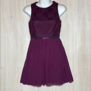 ⭐️ Speechless Size 3 Lace/Sheer Mini Dress